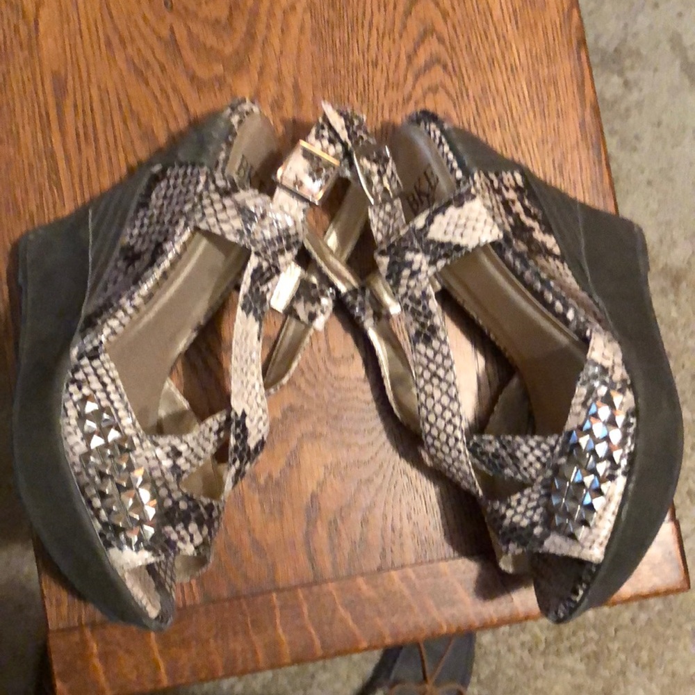BKE platform shoes